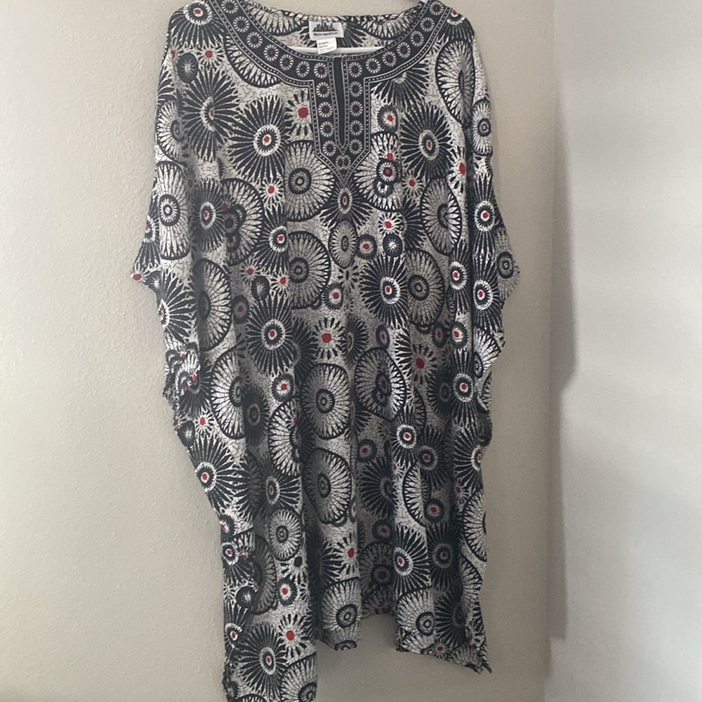Metropolitan Handkerchief Style Black, Red Artsy Tunic Top, One Size